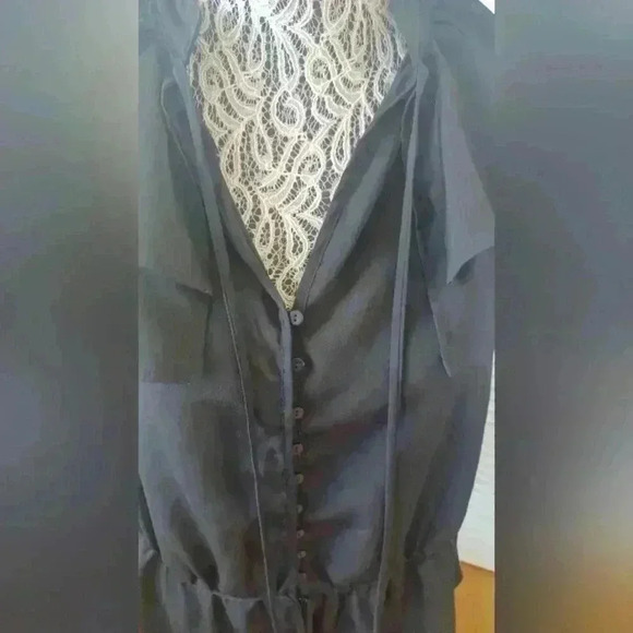 Jacob Women's Medium Sleeveless top button details and  strings capped shoulders - Picture 3 of 7